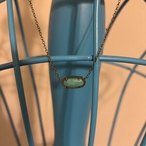 Kendra Scott necklace